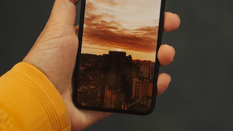 スマホ写真を3MB以下にするやり方まとめ|iPhone・Androidでかんたんにサイズを整えるコツ